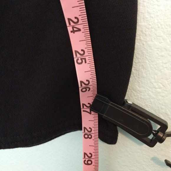 Woman's Black/Gold Floral Victoria 1/4 Zip Pull-Over - Picture 7 of 9